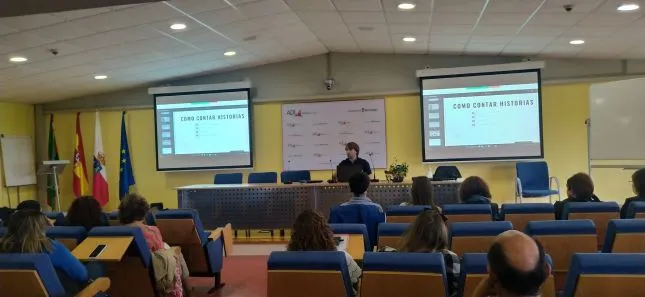 Taller de Tik Tok en las Lanzaderas de Empleo