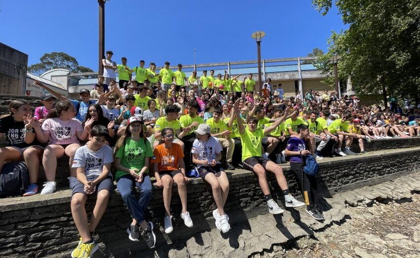  MÁS DE 200 NIÑOS DEL MUNICIPIO DISFRUTAN DE LA I JORNADA DEPORTIVA ESCOLAR