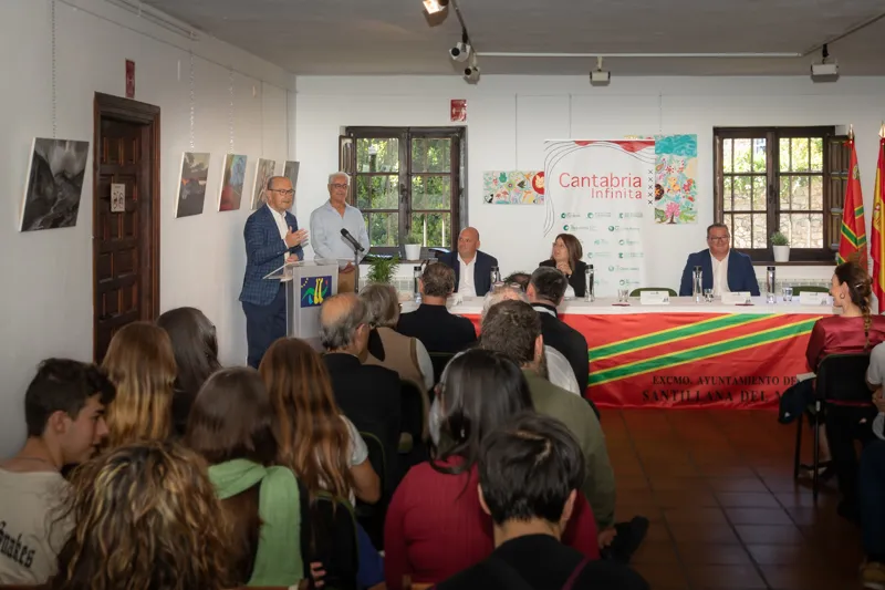  Marcano anima a los docentes a mover iniciativas «valientes, transversales y enriquecedoras» como ‘El Áureo Hontanar’