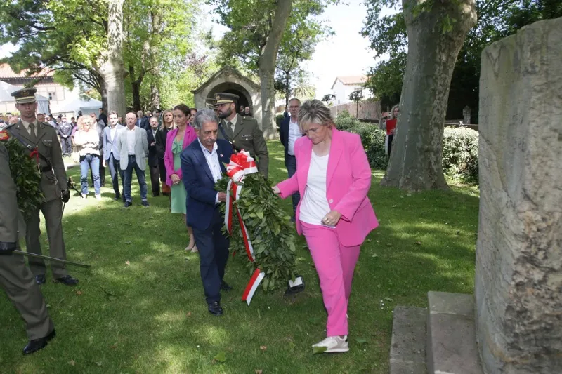  Revilla revindica al «héroe» Pedro Velarde como «orgullo de Cantabria y de España» en la celebración del 2 de Mayo