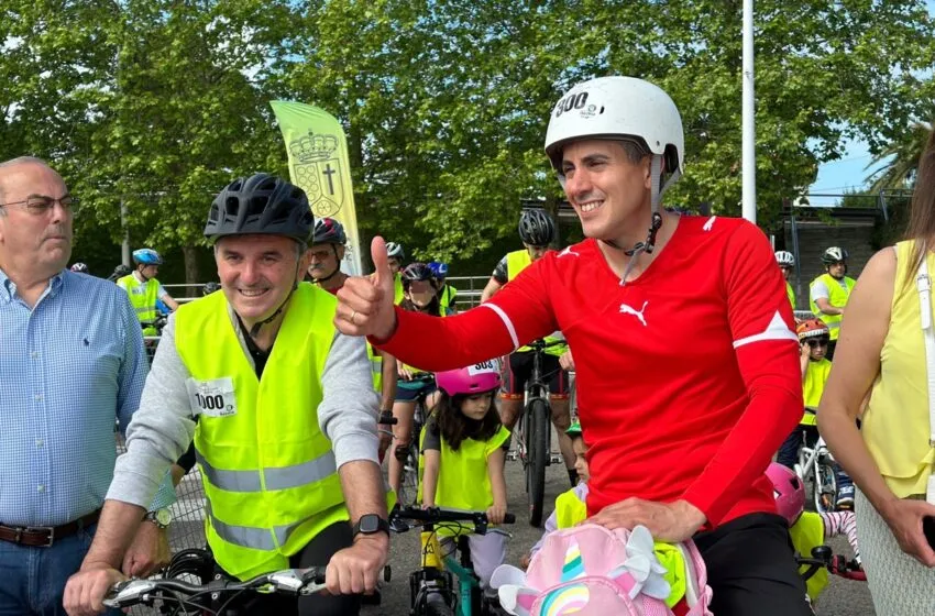 Zuloaga participa en la fiesta del deporte que representa el Día de la Bicicleta de Santa Cruz de Bezana
