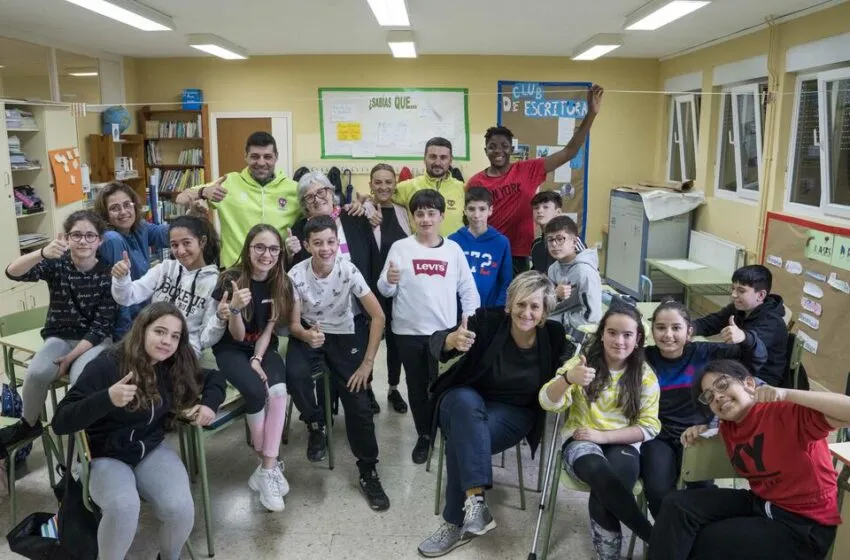  El Ayuntamiento de Camargo realiza en los centros educativos un proyecto que fomenta la cooperación y el conocimiento del entorno