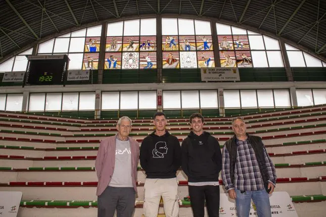 Noticias de Cantabria | El Cántabro | Victor González ya está en la vidriera de los grandes de los bolos en la Severino Prieto