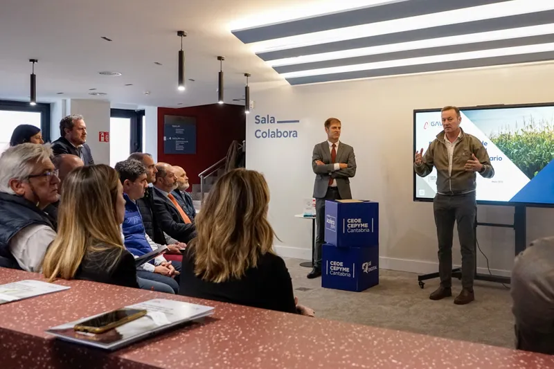  Blanco afirma que el sector agroalimentario es «estratégico» y «fundamental» para el sector primario, el medio rural y el equilibrio territorial de Cantabria