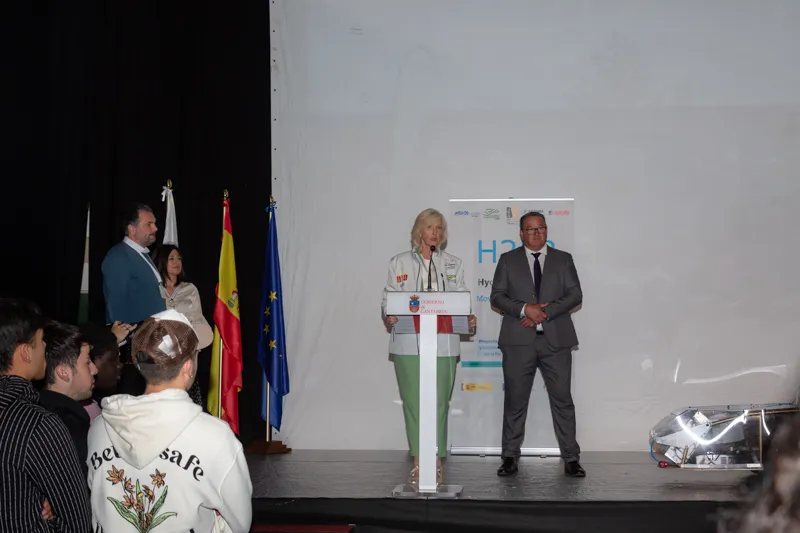  Educación presenta a los equipos cántabros que participarán en los campeonatos de vehículos eléctricos y en el proyecto ‘Hydrogen to FP’