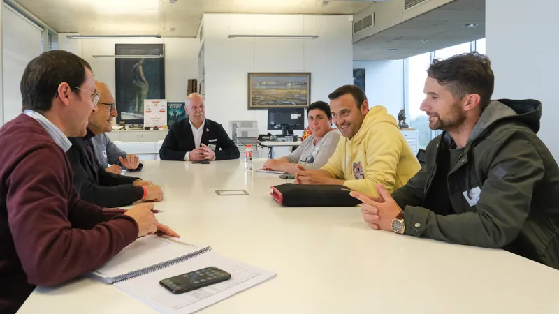 Industria refuerza su compromiso por el diálogo entre Dirección y Comité de Sidenor