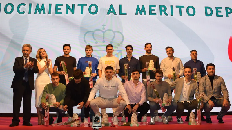  Revilla asiste a la XX Gala al Mérito Deportivo de Piélagos