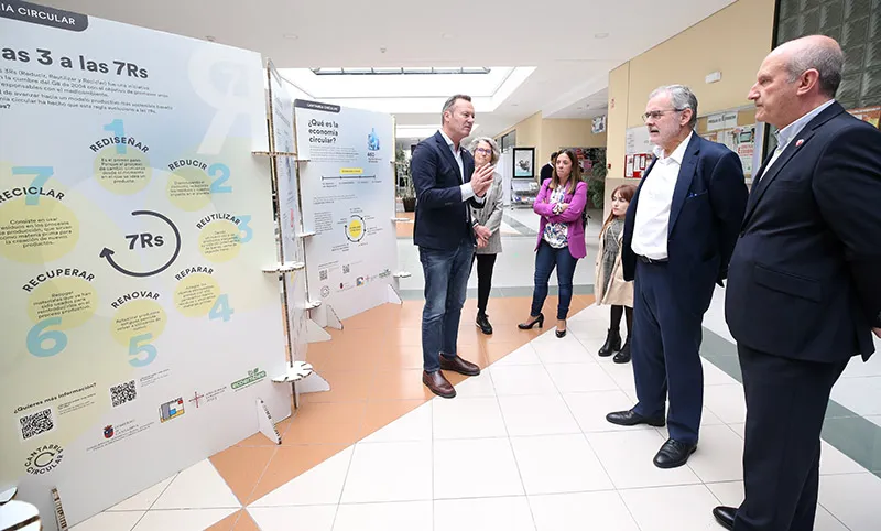  Blanco insta a mantener limpio el planeta entre todos para que las nuevas generaciones puedan disfrutar de un medio ambiente más sostenible