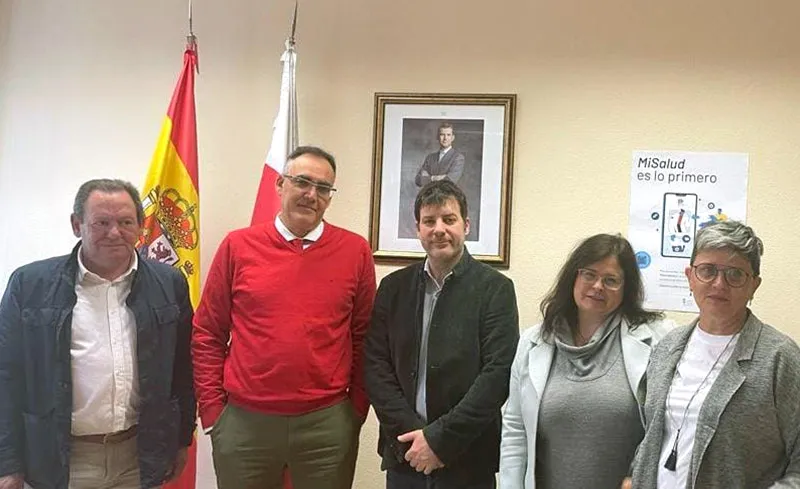  Sanidad aborda con Amara Cantabria mejoras para pacientes con cáncer en la región