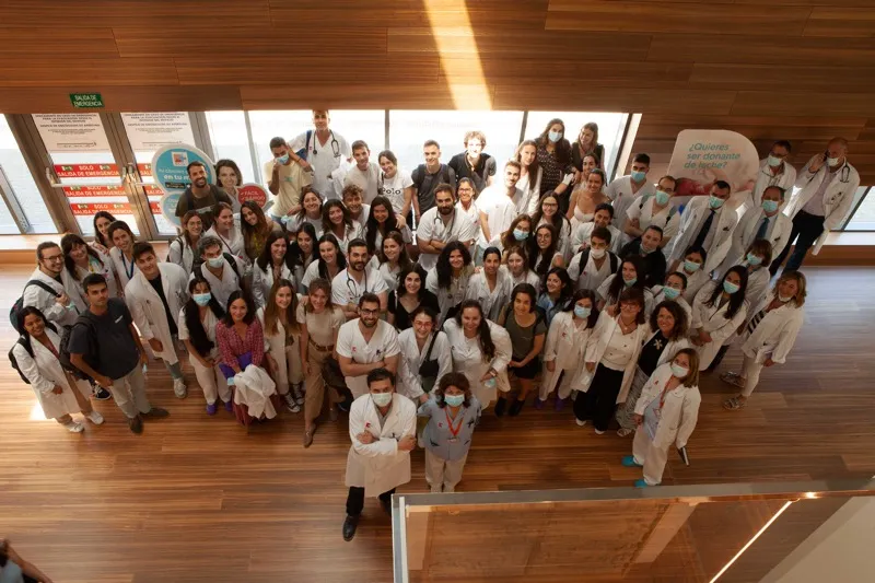  Valdecilla da la bienvenida a los 101 médicos residentes que inician su formación especializada