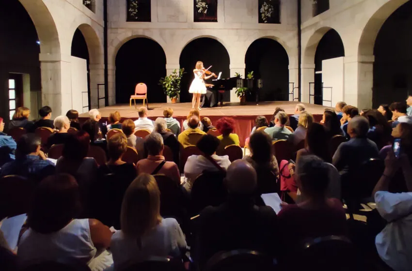Veinte años de Caprichos musicales en Comillas