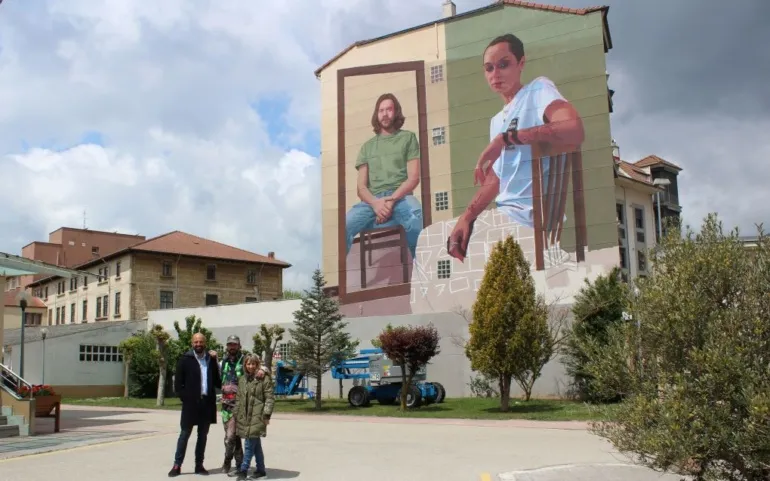  El nuevo mural de Galería Vertical reflexiona sobre la identidad de género