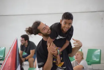 Piélagos acoge la despedida de los niños saharauis del programa ‘Vacaciones en Paz’, una fiesta con sabor cántabro