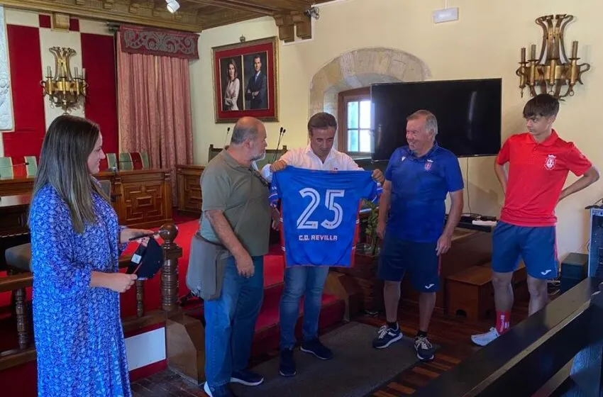 Camargo muestra su “total apoyo” al Revilla por “hacer historia” jugando en División de Honor