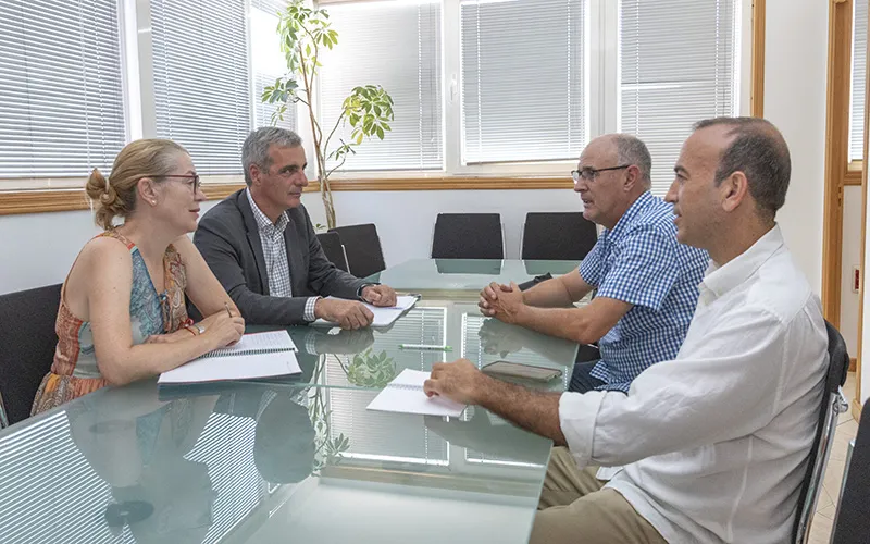 Turismo y el Grupo de Acción Local Asón-Agüera-Trasmiera colaborarán para promocionar los atractivos turísticos de esta comarca