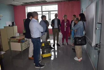 Educación adoptará medidas estructurales “con la inversión que sea necesaria” para solucionar los problemas de agua en el CEIP Las Dunas de Liencres