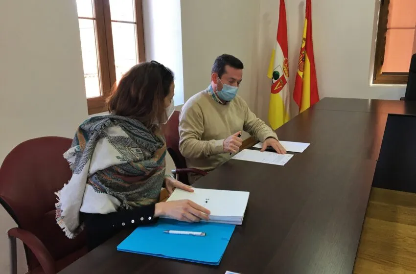  Firma acuerdo adopción fluvial