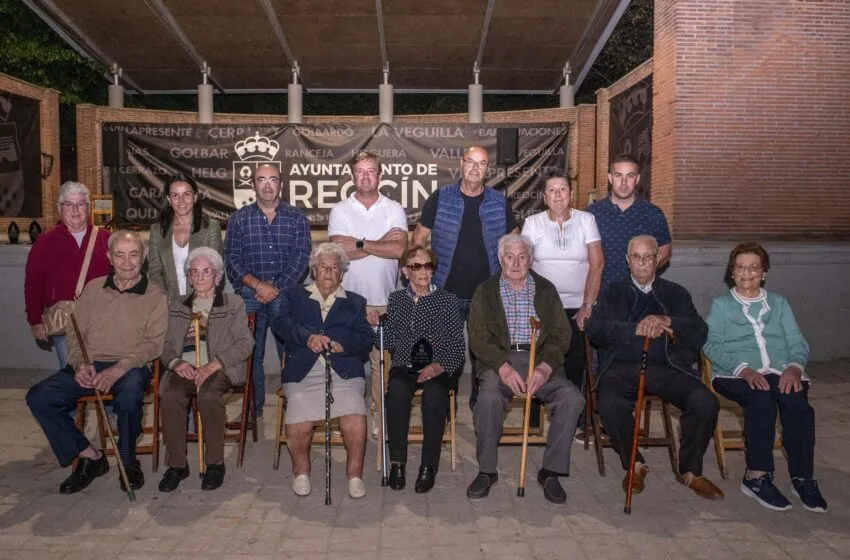Las Fiestas de San Miguel homenajean a los mayores del municipio de Reocín