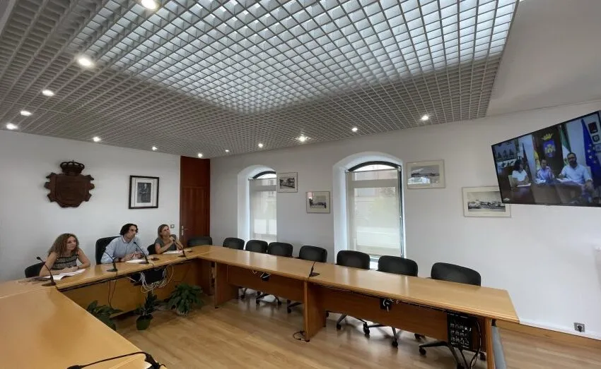 Noticias de Cantabria | El Cántabro | LOS AYUNTAMIENTOS DE ASTILLERO Y CHICLANA RETOMARÁN SUS ACTIVIDADES DE HERMANAMIENTO