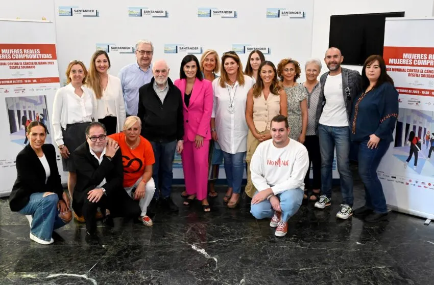 Santander se suma al Día contra el cáncer de mama apoyando un desfile solidario