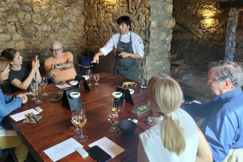 Periodistas internacionales especializados en gastronomía visitan Cantabria en un viaje organizado por la Consejería de Turismo