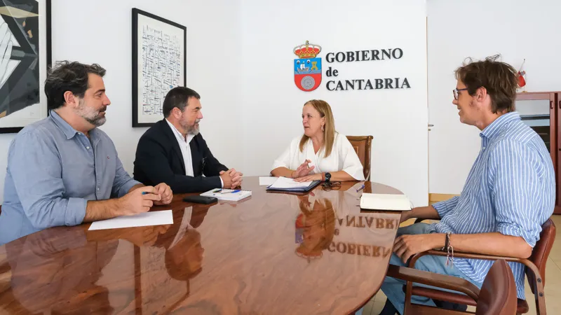 Noticias de Cantabria | El Cántabro | Urrutia se compromete a impulsar la agilización administrativa con el Colegio de Arquitectos de Cantabria