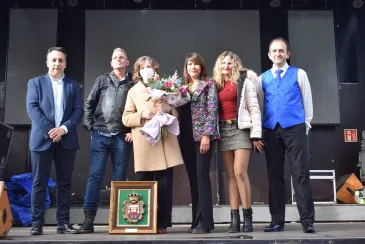 Noticias de Cantabria | El Cántabro | El pueblo de Barcenilla rinde un homenaje a su maestro “Don Raúl” conocido también como el mago “Lucho Harmin”