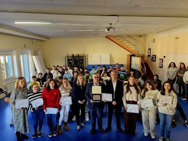 Noticias de Cantabria | El Cántabro | El Ayuntamiento felicita al colegio El Salvador por su premio nacional al emprendimiento con el proyecto ‘Segunda vida’