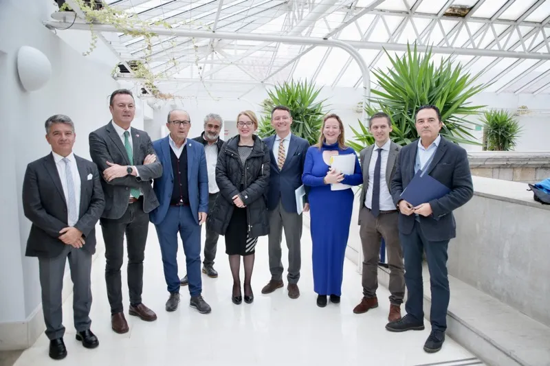  Eva Guillermina Fernández anuncia la rehabilitación integral del teleférico de Fuente Dé y mejoras en Alto Campoo y Cabárceno