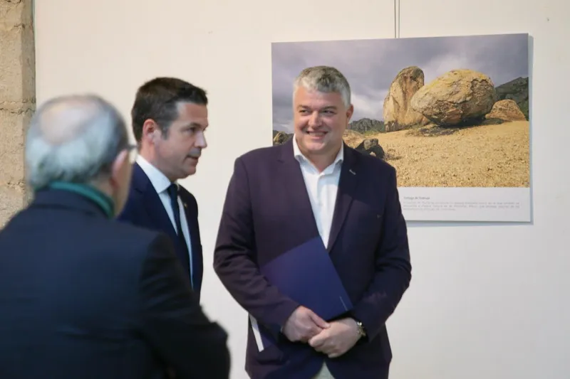 Noticias de Cantabria | El Cántabro | Agüeros destaca el ejemplo de integración, trabajo y compromiso de la comunidad rumana con Cantabria