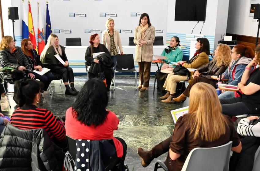 Noticias de Cantabria | El Cántabro | Igual entrega los diplomas de cualificación a mujeres participantes en el Programa MUR