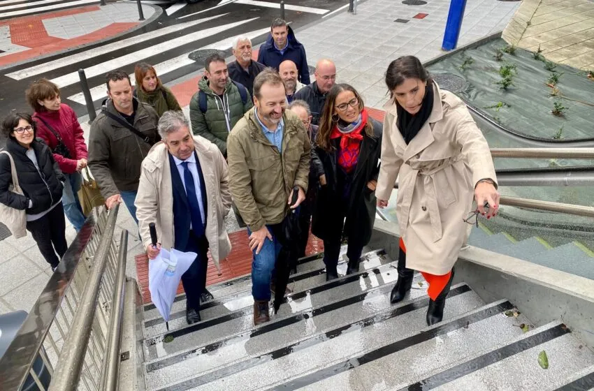 Las escaleras del parque de Recaredo se suman a la campaña ‘Escalón a la vista’