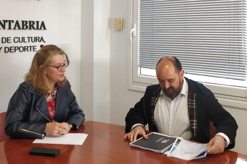 Noticias de Cantabria | El Cántabro | Cultura valorará un plan de conservación para la colección de la Sala Robayera de Miengo