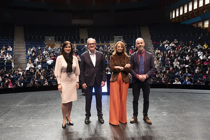 Noticias de Cantabria | El Cántabro | Silva aboga por "romper con los estereotipos" a la hora de elegir el futuro académico