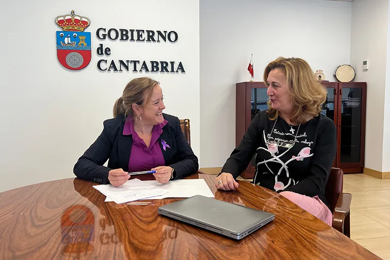  El Gobierno autonómico mantiene el acuerdo con la Federación de Agrupaciones de Folclore para potenciar las actuaciones en las Casas de Cantabria