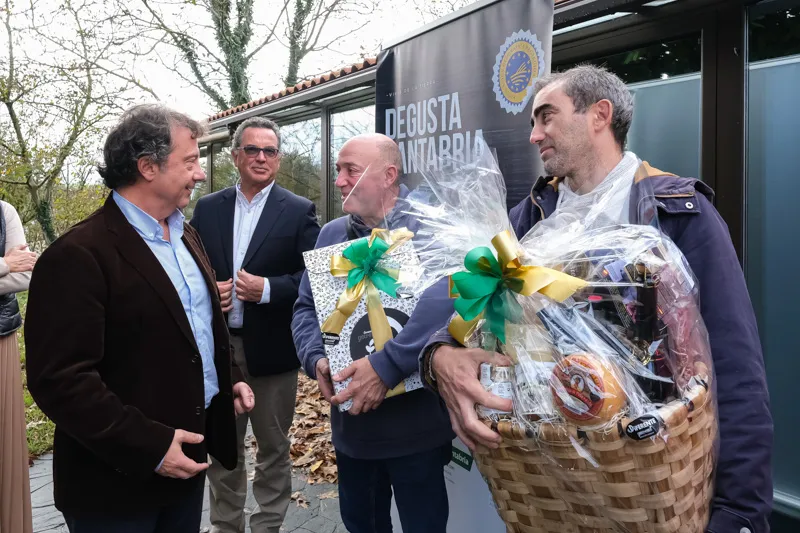  Palencia aboga por visibilizar la calidad diferenciada de los alimentos de Cantabria