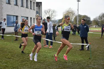  La atleta del Piélagos Zulema Fuentes-Pila, campeona absoluta femenina en la XLVIII edición del Cross Costa Esmeralda