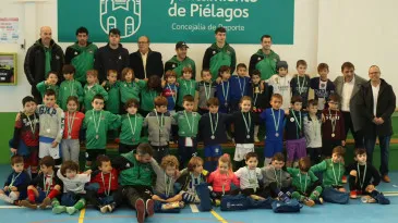 Noticias de Cantabria | El Cántabro | Los alumnos de iniciación de la Escuela municipal de fútbol Piélagos-Vimenor disputan su tradicional Torneo de Navidad
