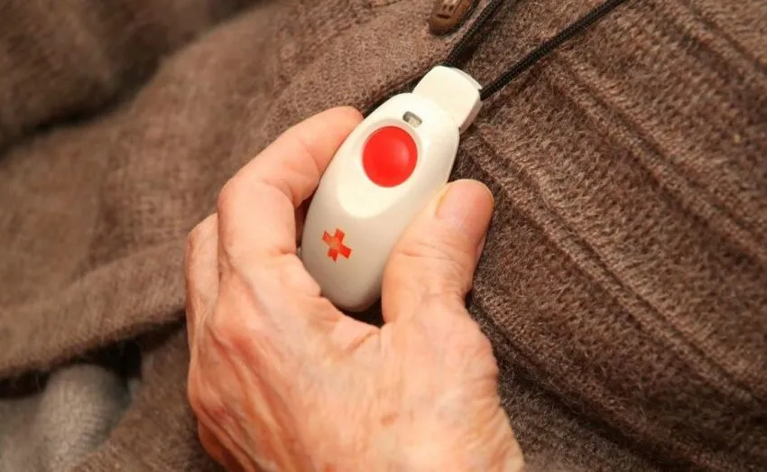  CERCA DE 170 MAYORES RECIBEN EL SERVICIO DE TELEASISTENCIA EN ASTILLERO