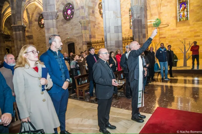 Fernández destaca que la rehabilitación de la iglesia de La Asunción de Torrelavega es un ejemplo de la necesidad de preservar el Patrimonio cultural