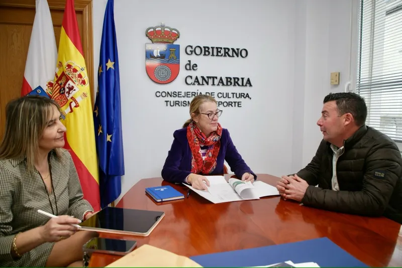  La Consejería de Deporte acometerá la cobertura de la pista polideportiva de Quintanilla de Lamasón