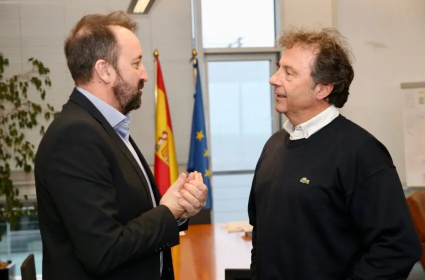 Noticias de Cantabria | El Cántabro | El Gobierno y la Fundación Quebrantahuesos colaborarán para impulsar la ganadería extensiva de ovino y caprino como medida para recuperar esta especie