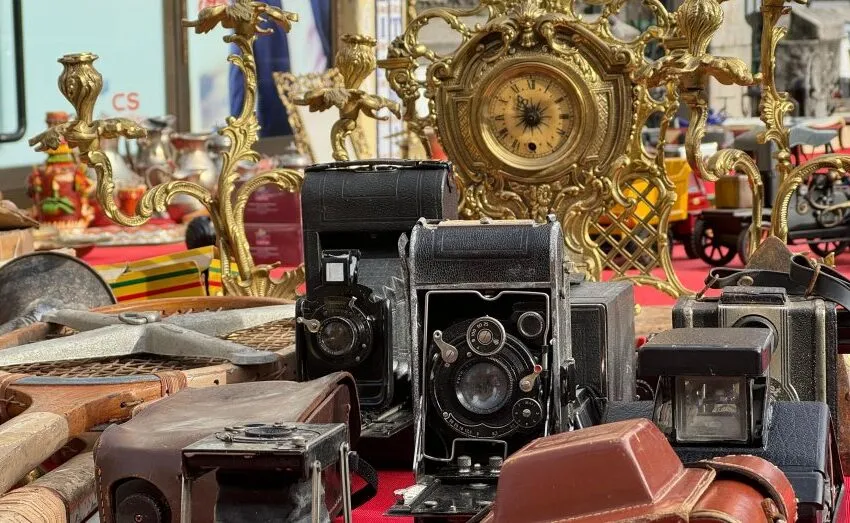  EL MERCADO DE ANTIGÜEDADES CONFIRMA SU ÉXITO