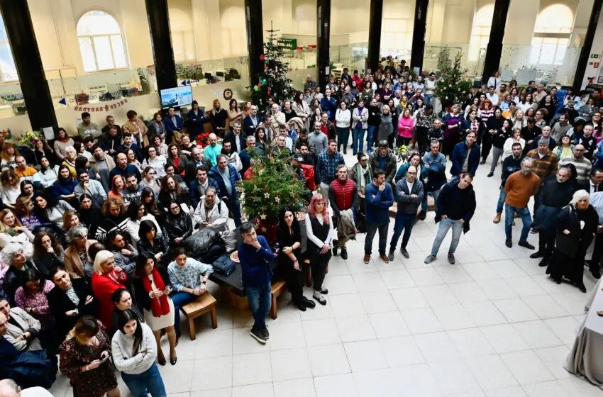  La alcaldesa felicita la Navidad a los empleados municipales y agradece su trabajo por los vecinos