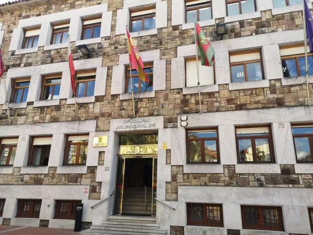 El Ayuntamiento implantará un sistema de control horario para el personal municipal