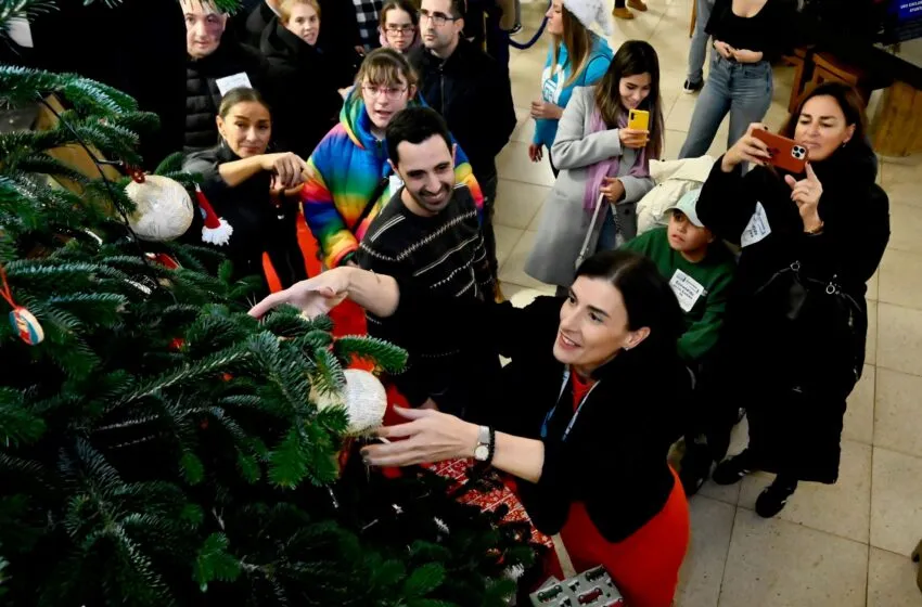 La Navidad 2023 entra de lleno en Santander con el encendido de 3,2 millones de luces