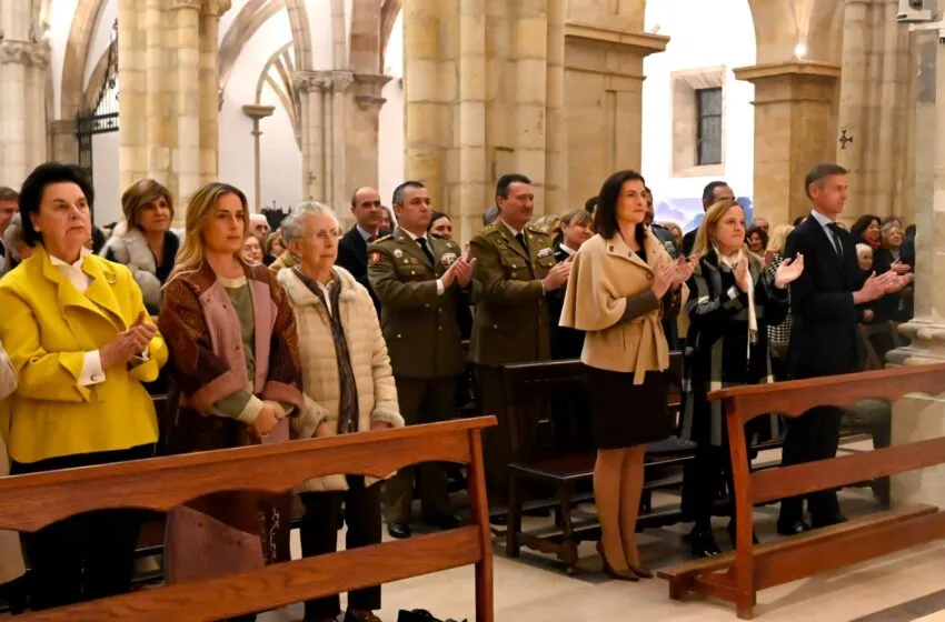  Igual expresa la gratitud de Santander a Sánchez Monge por sus ocho años como obispo
