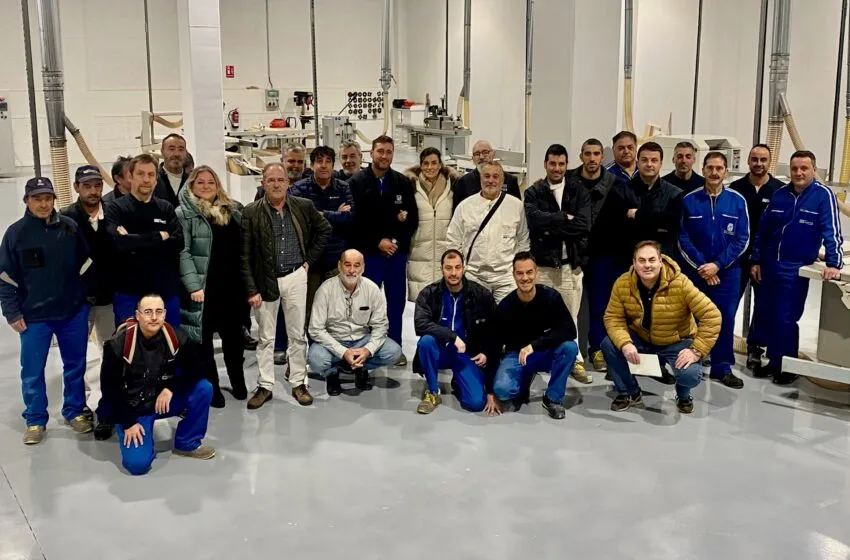  Gema Igual felicita la Navidad a los empleados de Mercasantander, Talleres, TUS e IMD