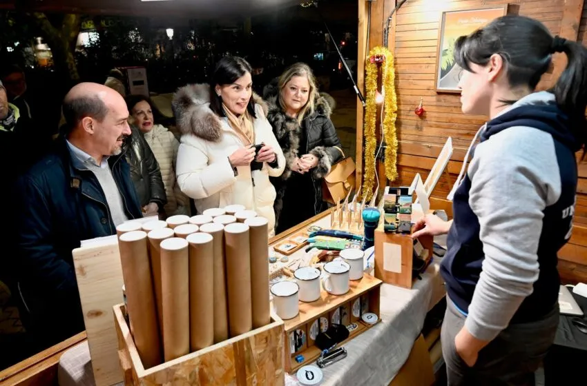 La Alameda de Oviedo acoge un nuevo mercado navideño