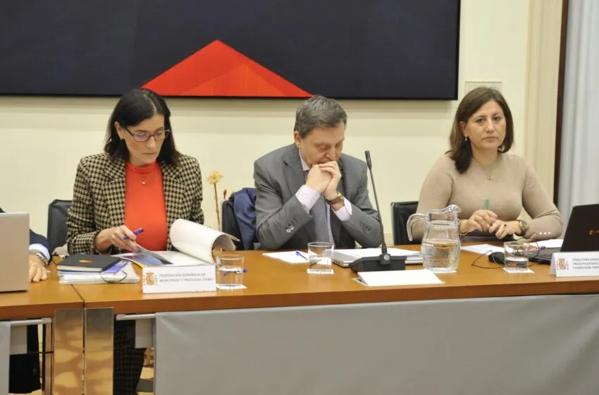  Gema Igual defiende en la CNAL unas reglas fiscales “justas” para los Ayuntamientos